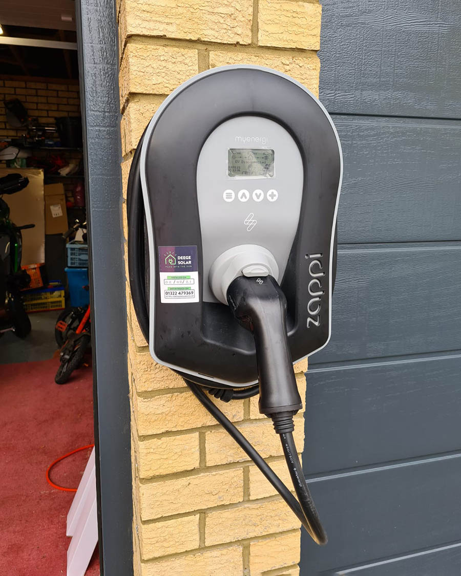 Deege Solar Zappi Installation Web jpg